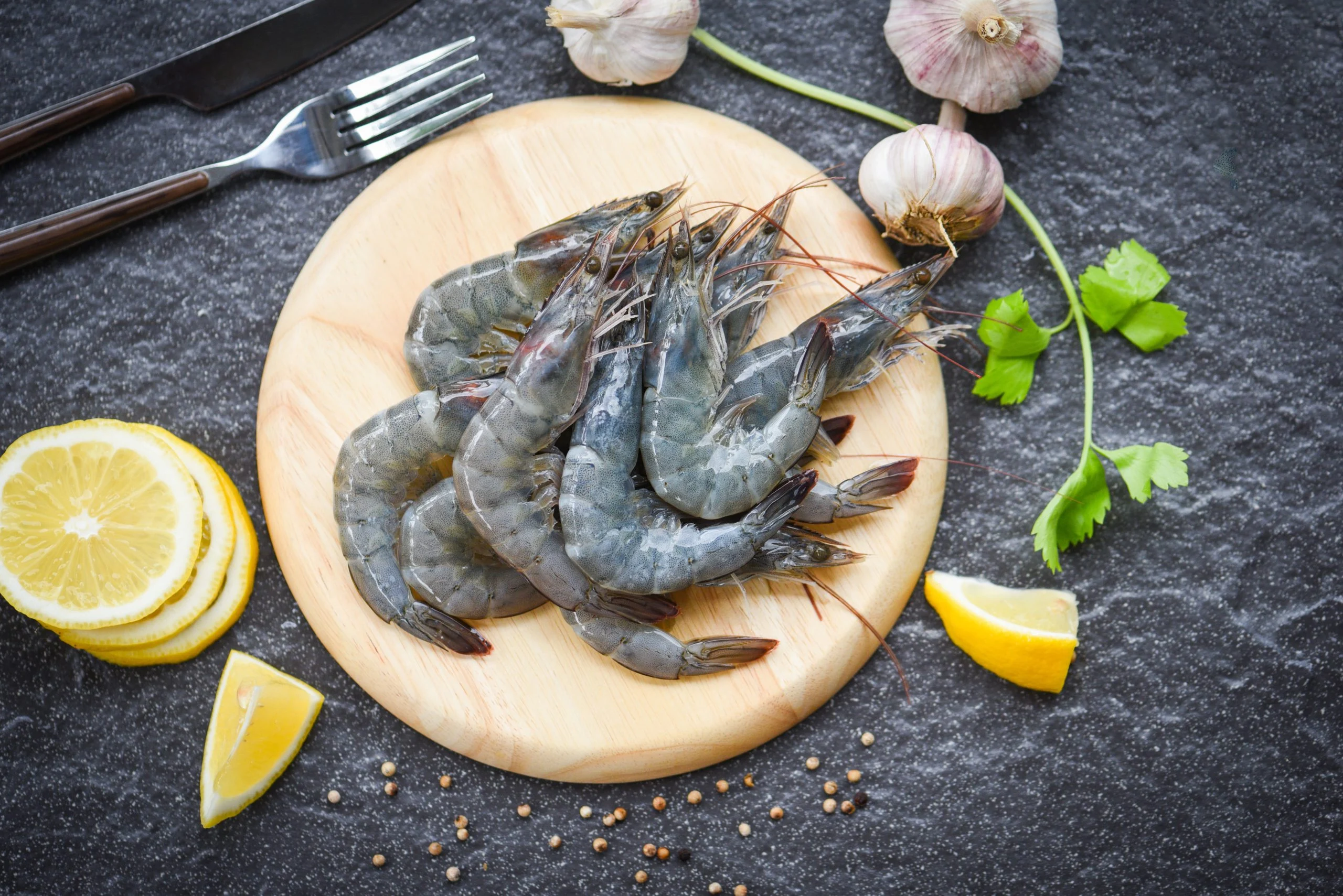 Lemony Stir-Fried Prawns with Mushrooms & Toasted Cashews
